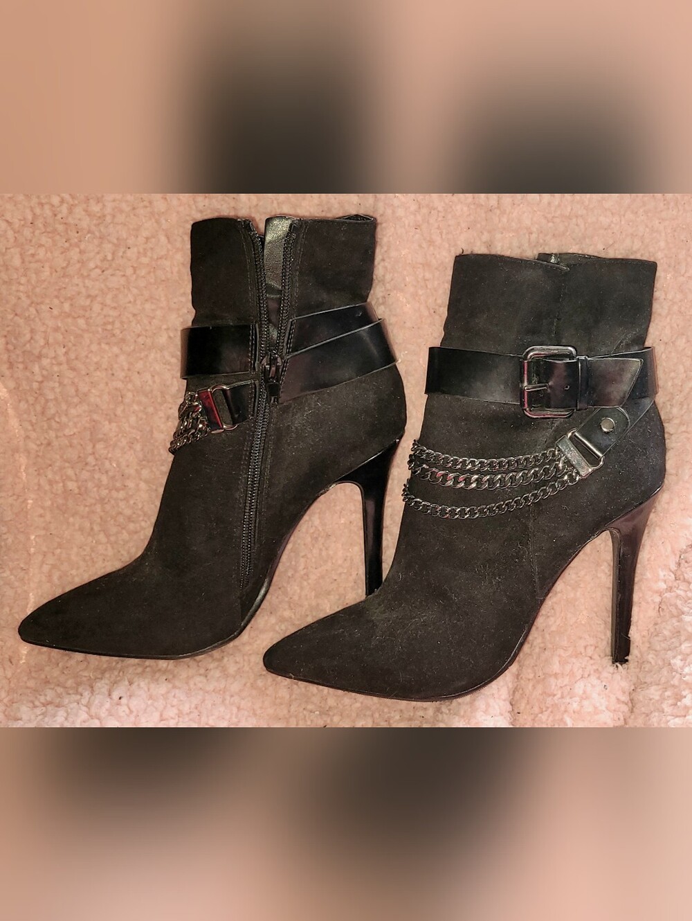 le chateau Black Suede Pointed Toe Chain-Trim Ankle Boots